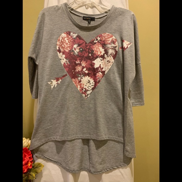 Weavers gray high low shirt. Size M - Picture 3 of 9